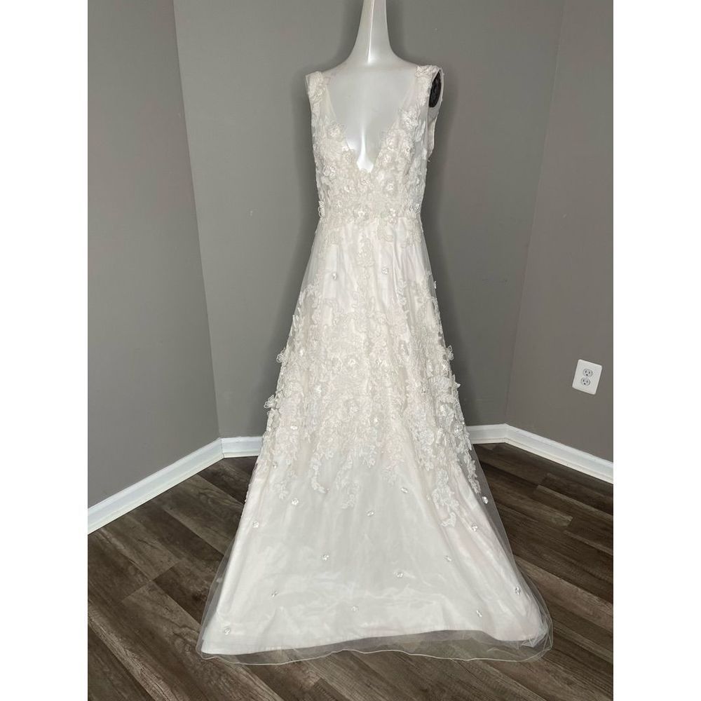Elizabeth Fillmore Cecily wedding dress